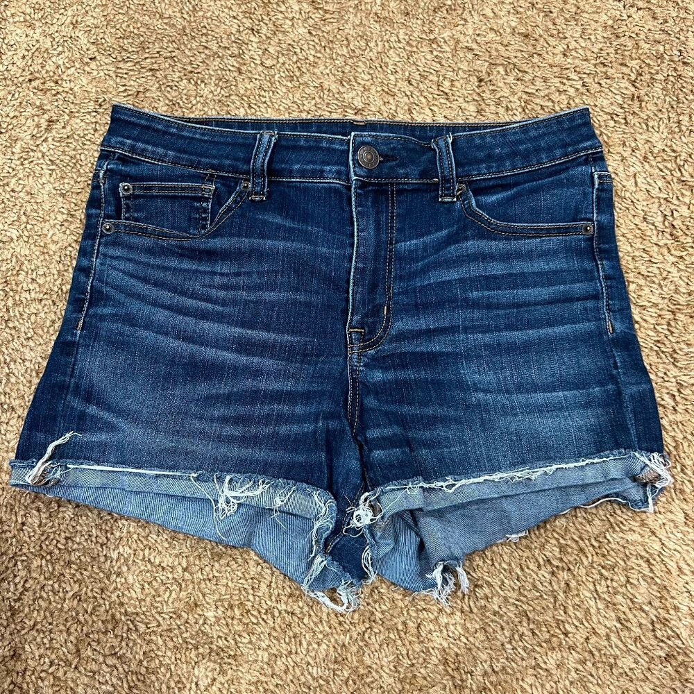 American Eagle Outfitters | Hi-Rise Shortie Short